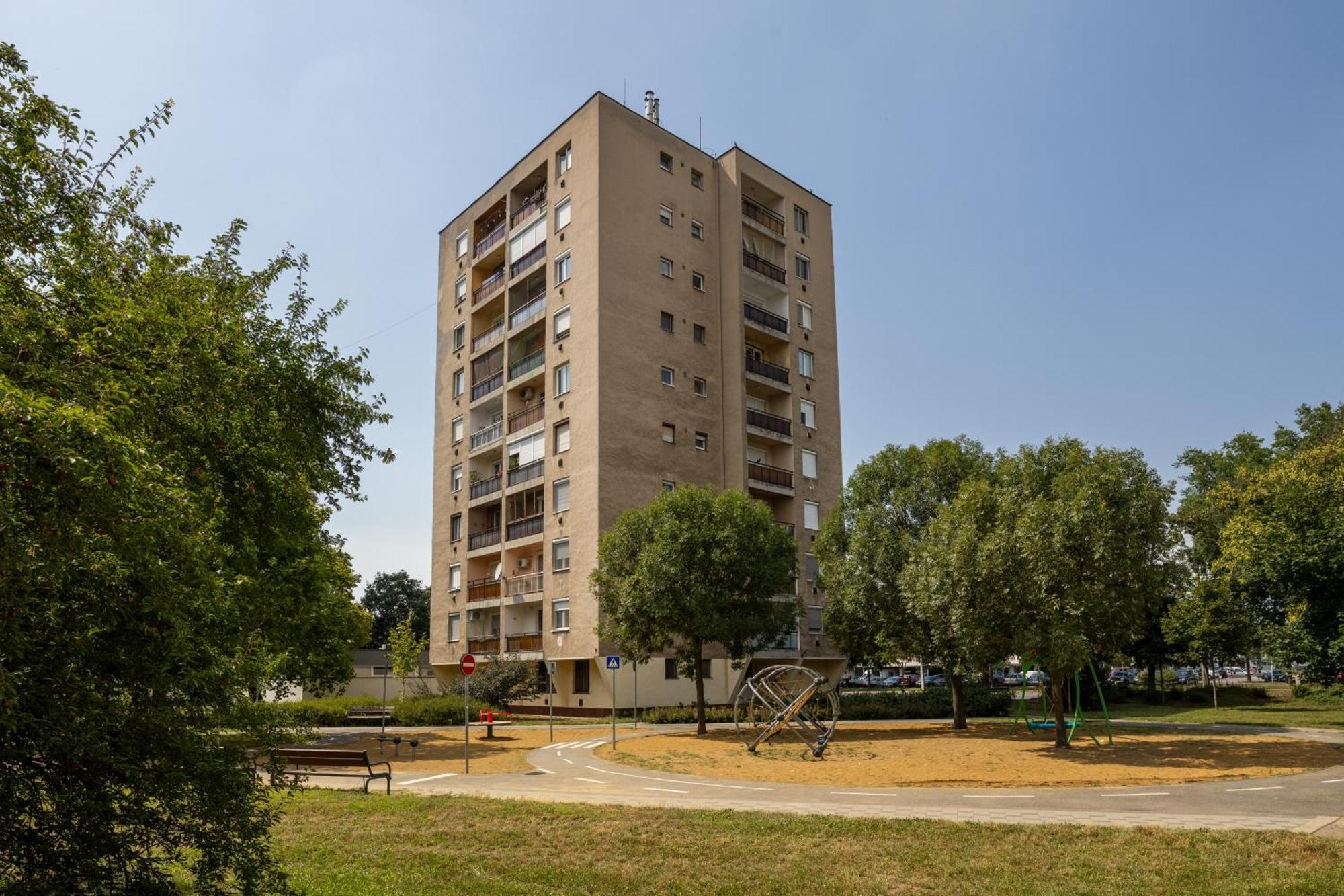 Malompark Apartman With Free Parking Debrecín Exteriér fotografie